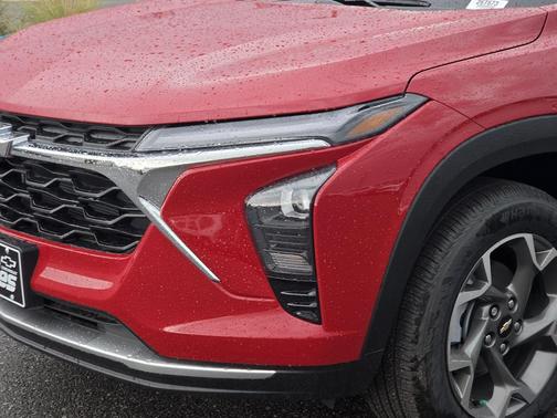 Apex Red 2026 Chevrolet Trax LT