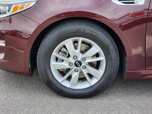 Sangria 2016 Kia Optima LX
