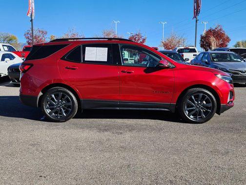 2022 Chevrolet Equinox FWD RS