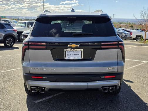 Sterling Gray Metallic 2027 Chevrolet Traverse LT
