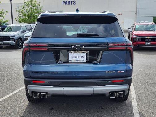 Lakeshore Blue Metallic 2026 Chevrolet Traverse AWD Z71