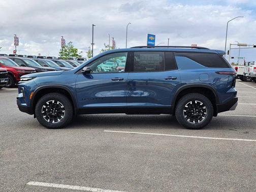 Lakeshore Blue Metallic 2026 Chevrolet Traverse AWD Z71