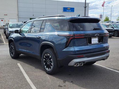 Lakeshore Blue Metallic 2026 Chevrolet Traverse AWD Z71