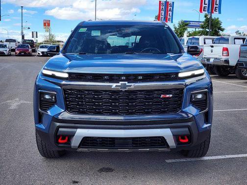 Lakeshore Blue Metallic 2025 Chevrolet Traverse AWD Z71