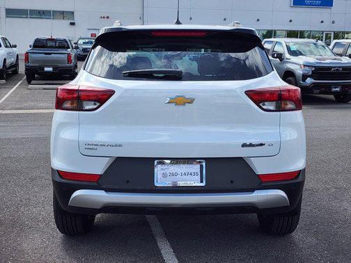 Summit White 2026 Chevrolet Trailblazer LT