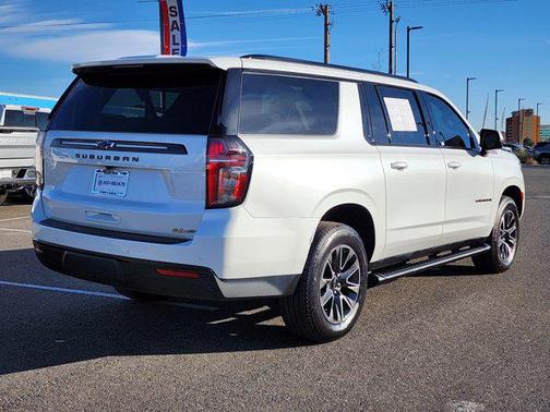 2024 Chevrolet Suburban 4WD Z71