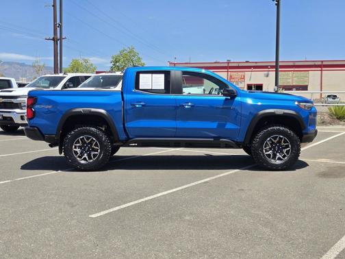 Glacier Blue Metallic 2023 Chevrolet Colorado ZR2