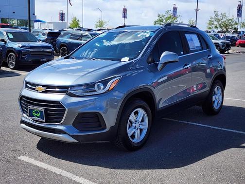 Satin Steel Metallic 2019 Chevrolet Trax LT
