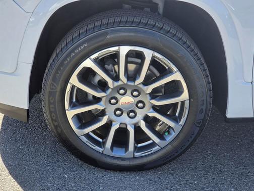 Summit White 2023 GMC Acadia Denali