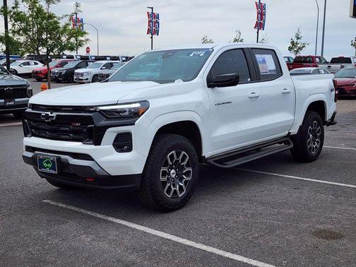 Summit White 2024 Chevrolet Colorado Z71