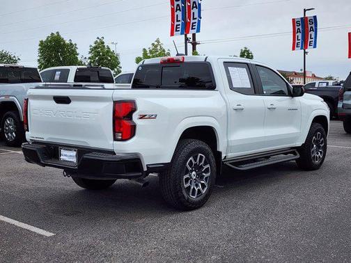 Summit White 2024 Chevrolet Colorado Z71