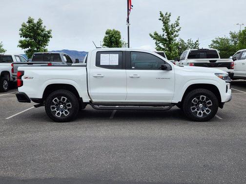 Summit White 2024 Chevrolet Colorado Z71
