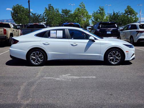 Quartz White 2022 Hyundai SONATA SEL