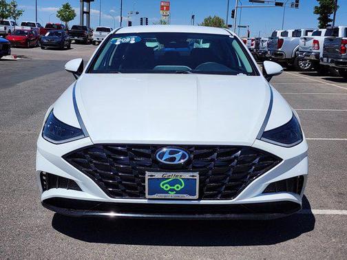 Quartz White 2022 Hyundai SONATA SEL