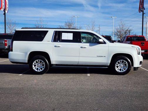 2020 GMC Yukon XL SLT