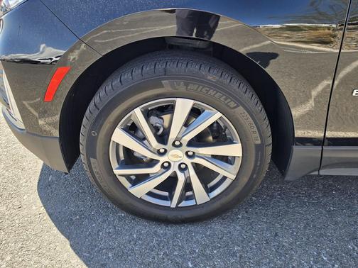 Mosaic Black Metallic 2024 Chevrolet Equinox Premier w/1LZ