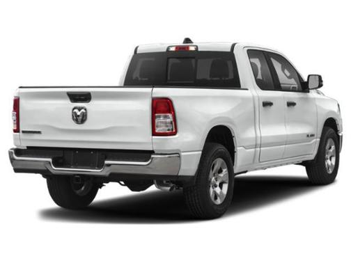 Diamond Black Crystal Pearlcoat 2023 RAM 1500 Big Horn/Lone Star