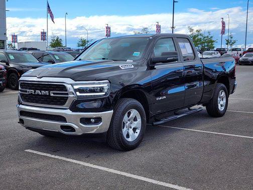 Diamond Black Crystal Pearlcoat 2023 RAM 1500 Big Horn/Lone Star