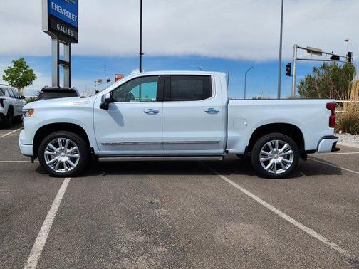 Polar White Tricoat 2026 Chevrolet Silverado 1500 High Country