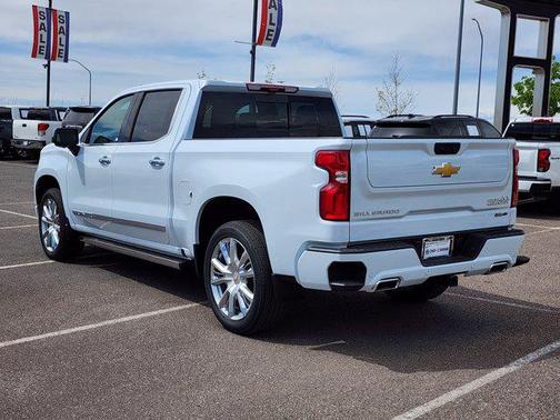 Polar White Tricoat 2026 Chevrolet Silverado 1500 High Country