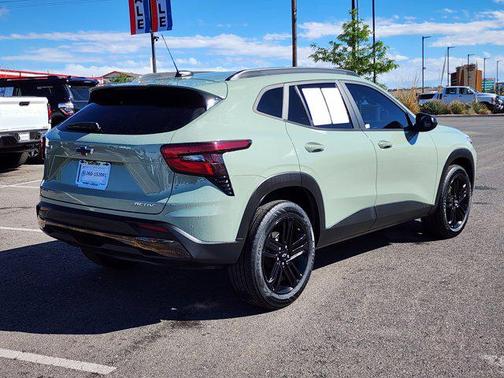 Cacti Green 2025 Chevrolet Trax FWD ACTIV