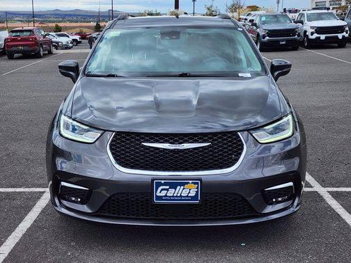 2021 Chrysler Pacifica Touring