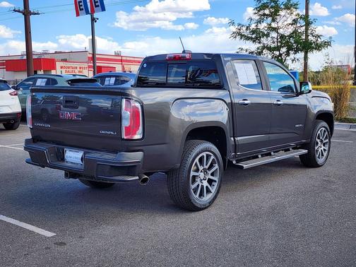 Smokey Quartz Metallic 2019 GMC Canyon Denali