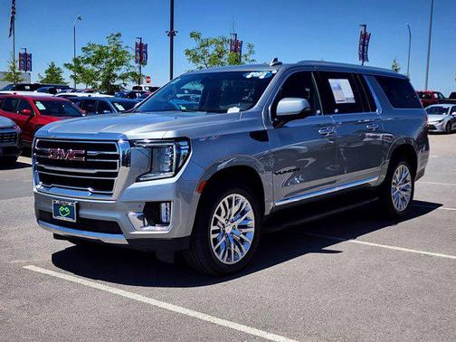 Sterling Metallic 2023 GMC Yukon XL SLT