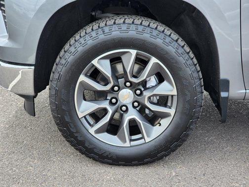Sterling Gray Metallic 2023 Chevrolet Silverado 1500 LT