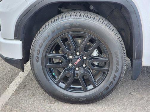 Summit White 2022 GMC Sierra 1500 Elevation