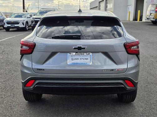Sterling Gray Metallic 2026 Chevrolet Trax FWD 1RS