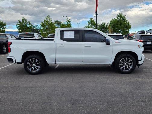 Summit White 2021 Chevrolet Silverado 1500 RST