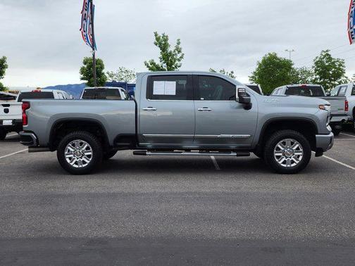 Sterling Gray Metallic 2024 Chevrolet Silverado 2500 High Country