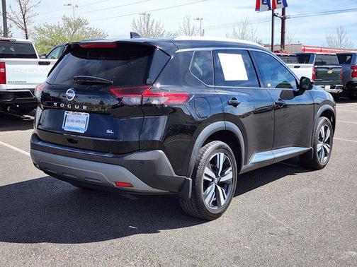 2021 Nissan Rogue SL