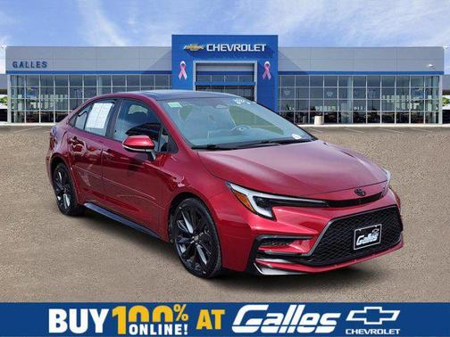 Ruby Flare Pearl/Midnight Black Metallic 2024 Toyota Corolla XSE