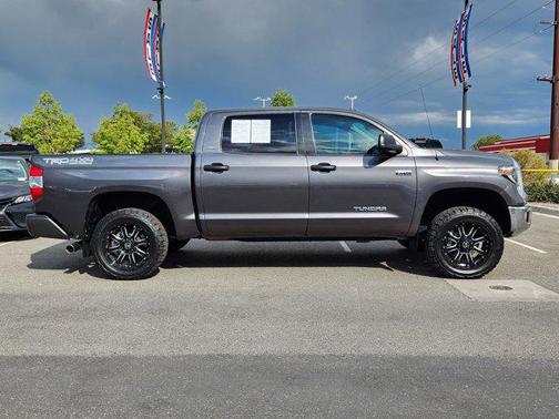 2019 Toyota Tundra SR5