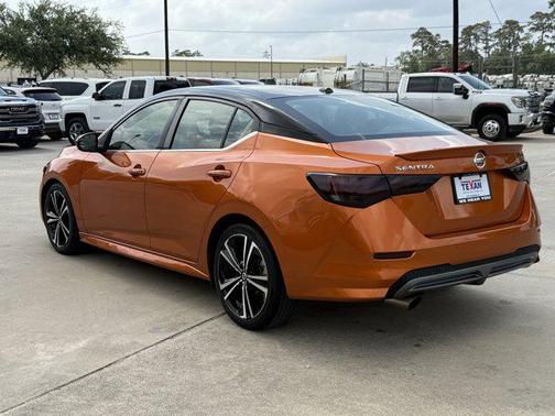 Monarch Orange Metallic/Super Black 2022 Nissan Sentra SR