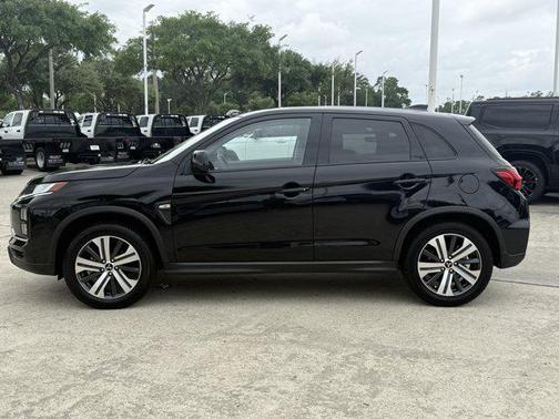 Black 2024 Mitsubishi Outlander Sport