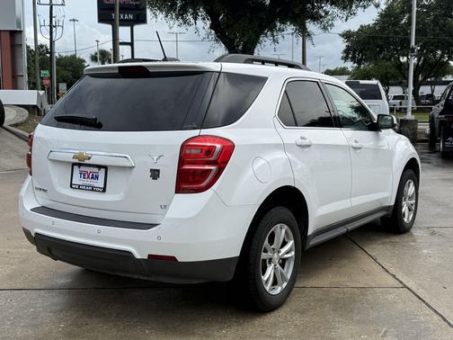 Summit White 2017 Chevrolet Equinox 1LT