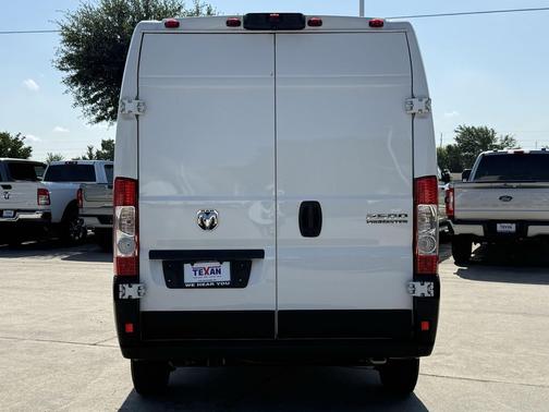 Bright White Clearcoat 2024 RAM ProMaster 2500 Tradesman