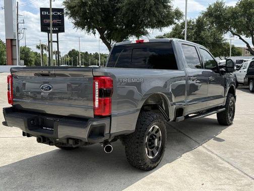 CARBONIZED GRAY 2024 Ford F-250 Lariat