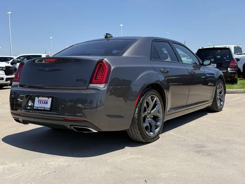 Granite Crystal Metallic Clearcoat 2021 Chrysler 300 S