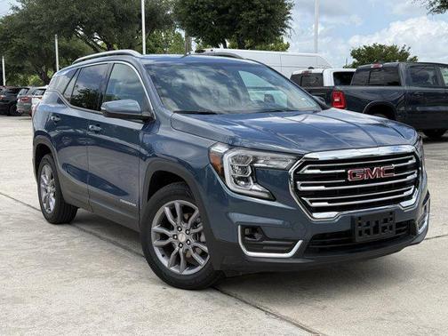 Downpour Metallic 2024 GMC Terrain SLT