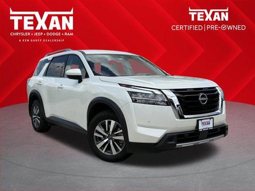 Pearl White Tricoat 2024 Nissan Pathfinder SL 4WD