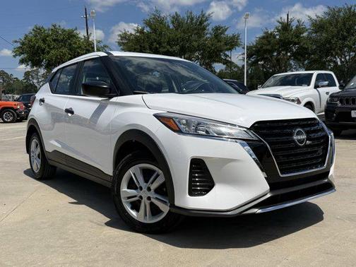 Fresh Powder 2024 Nissan Kicks S