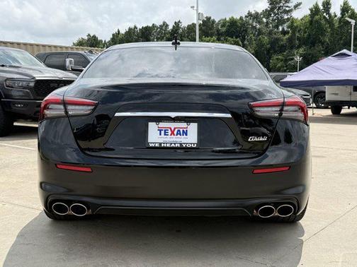 Black 2022 Maserati Ghibli Modena