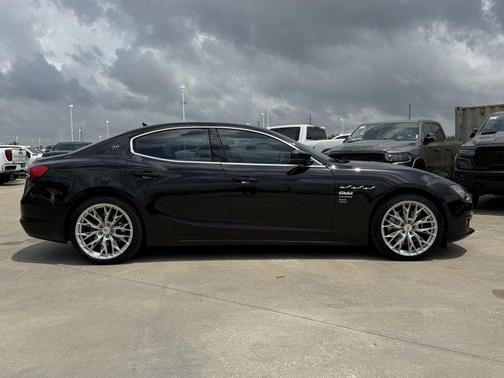 Black 2022 Maserati Ghibli Modena
