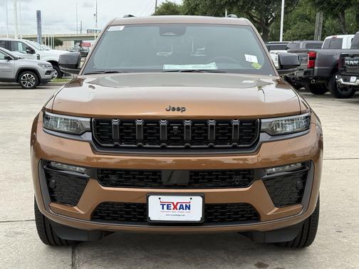 Copper Shino Metallic Clearcoat 2026 Jeep Grand Cherokee Limited