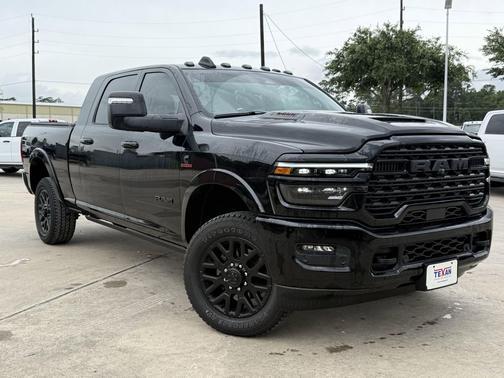 Diamond Black Crystal Pearlcoat 2026 RAM 2500 Limited Mega Cab 4x4 6'4' Box
