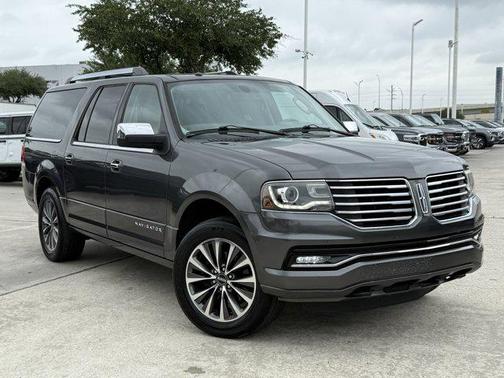 MAGNETIC METALLIC 2015 Lincoln Navigator Base